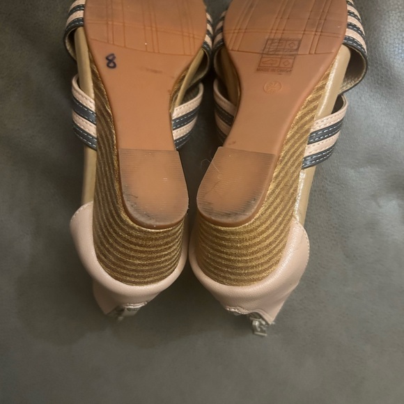 Elegant Strappy Sandals - Tan and Blue - Picture 5 of 5